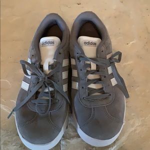 boys adidas grey sneakers